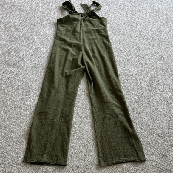 Emory Park Khaki Jumpsuit with Tie Straps - Picture 5 of 6